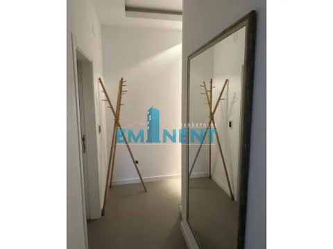 Rent, three bedroom apartment, 87m², Južni Bulevar, Vračar Sve Podlokacije - image 9