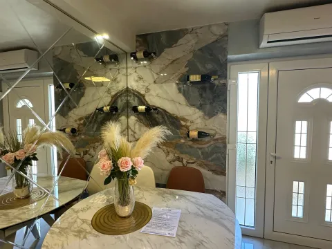 Izdavanje, jednosoban stan, 60m², Centar, Tivat - image 5