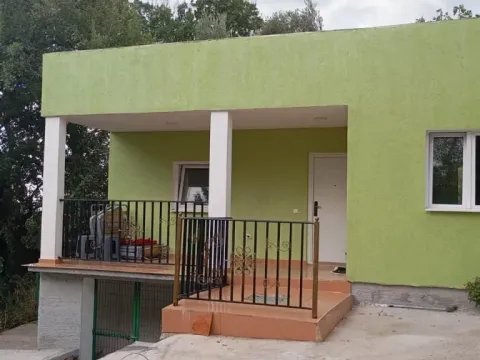 Sale, house, 70m², Šušanj, Bar - image 1