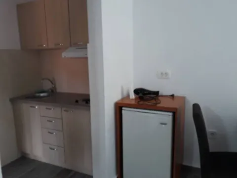 Izdavanje, jednosoban stan, 51m², Gradiošnica, Tivat - image 4