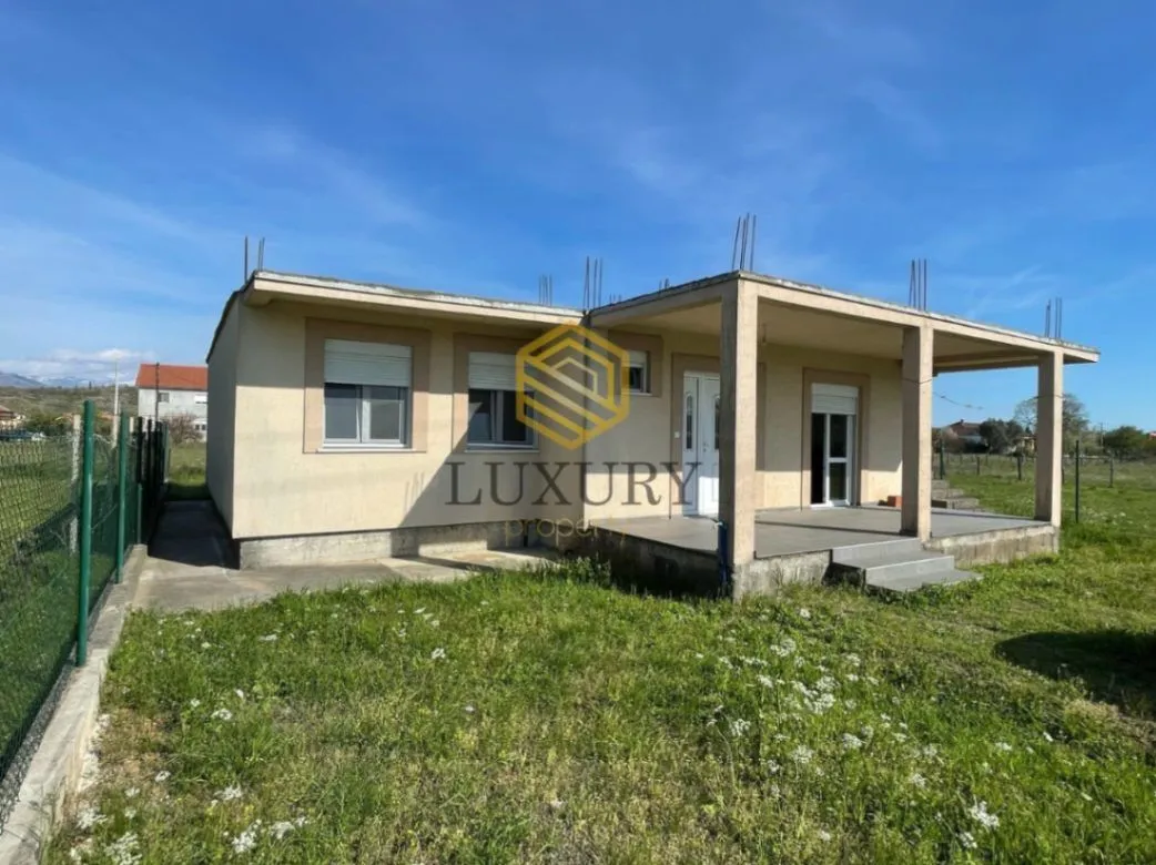 Sale, house, 103m², Dajbabe, Podgorica