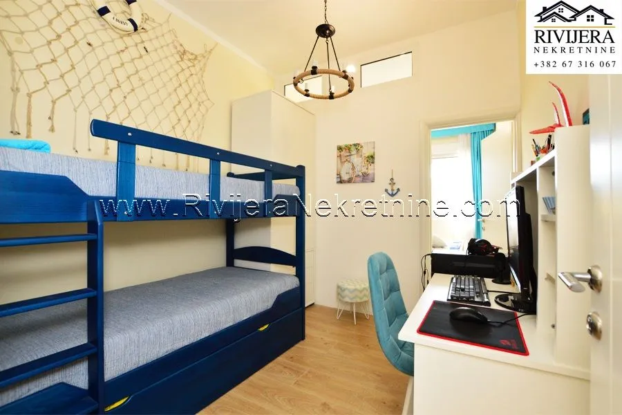 Prodaja, trosoban stan, 80m², Đenovići, Herceg Novi
