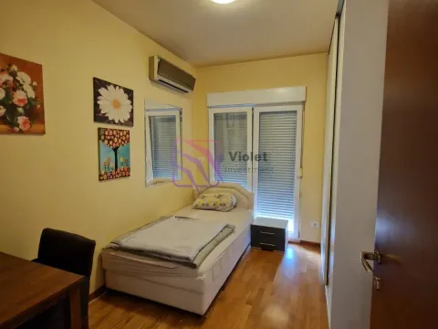 Rent, two bedroom apartment, 73m², City Kvart, Podgorica - image 19