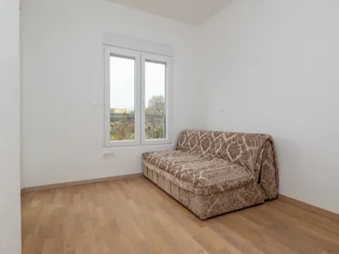 Izdavanje, dvosoban stan, 68m², Momišići, Podgorica - image 7