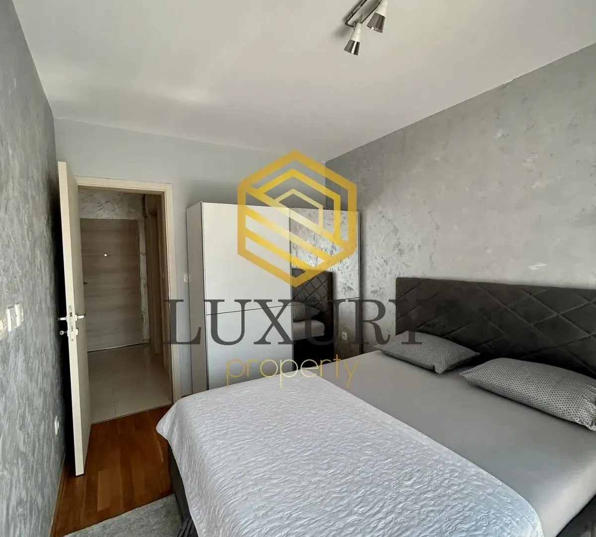 Izdavanje, jednosoban stan, 45m², Zagorič, Podgorica