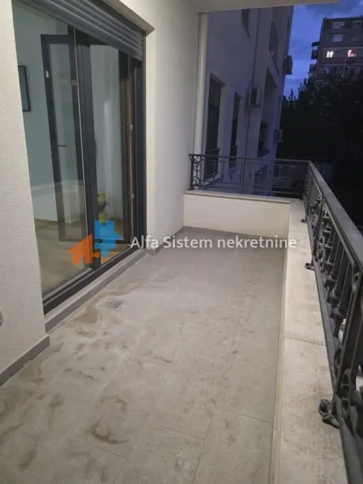 Rent, three bedroom apartment, 70m², Čubura, Beograd