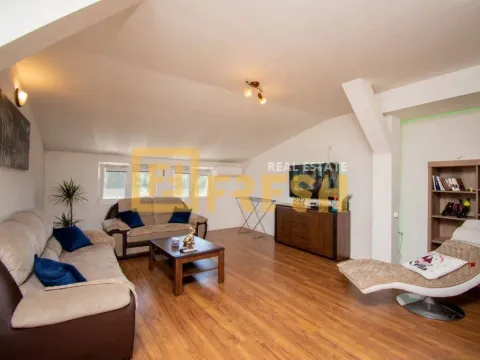 Izdavanje, dvosoban stan, 79m², Centar, Podgorica - image 6