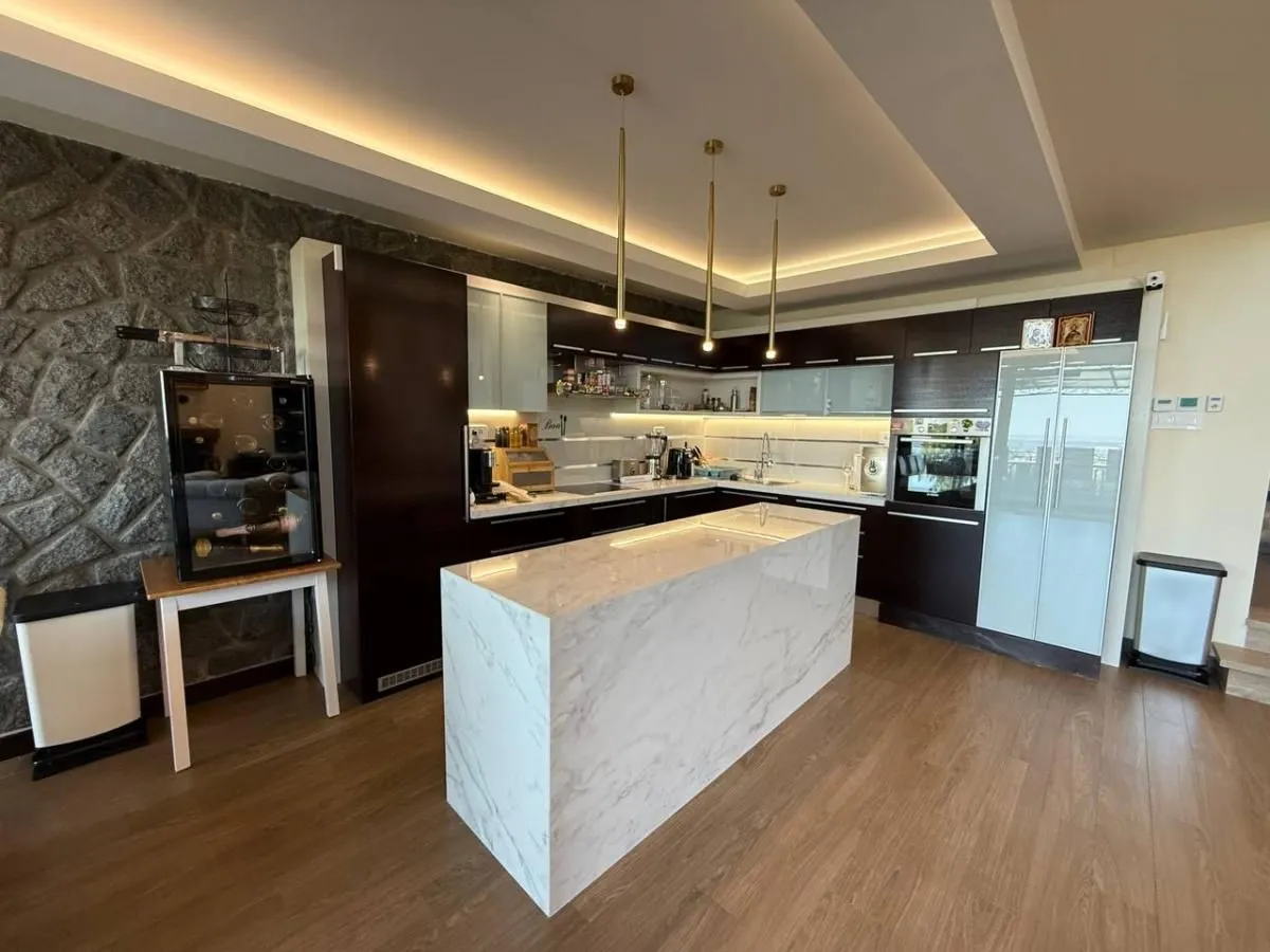 Prodaja, kuća, 318m², Petrovaradin, Novi Sad