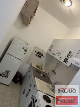 Izdavanje, jednosoban stan, 29m², Bulevar Oslobodjenja, Novi Sad Sve Podlokacije - image 9