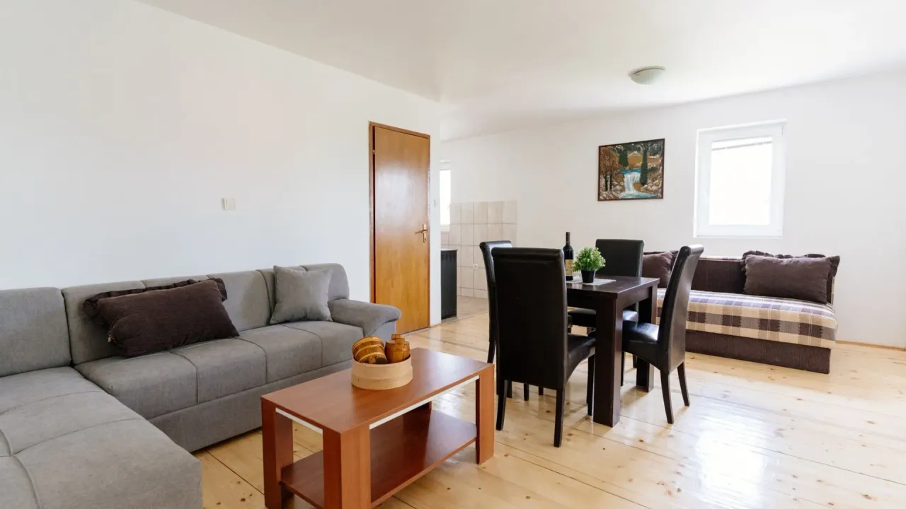 Prodaja, kuća, 190m², Žabljak, Crna Gora