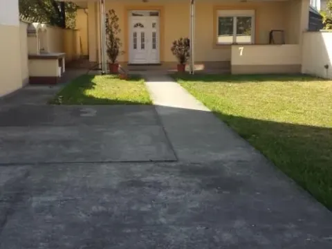 Rent, house, 150m², Zemun Sve Podlokacije, Beograd