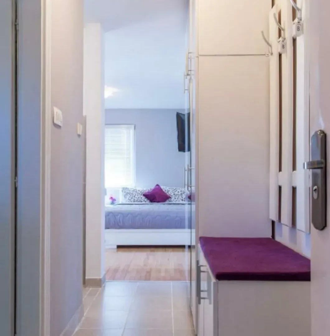 Rent, studio apartment, 28m², Centar, Budva