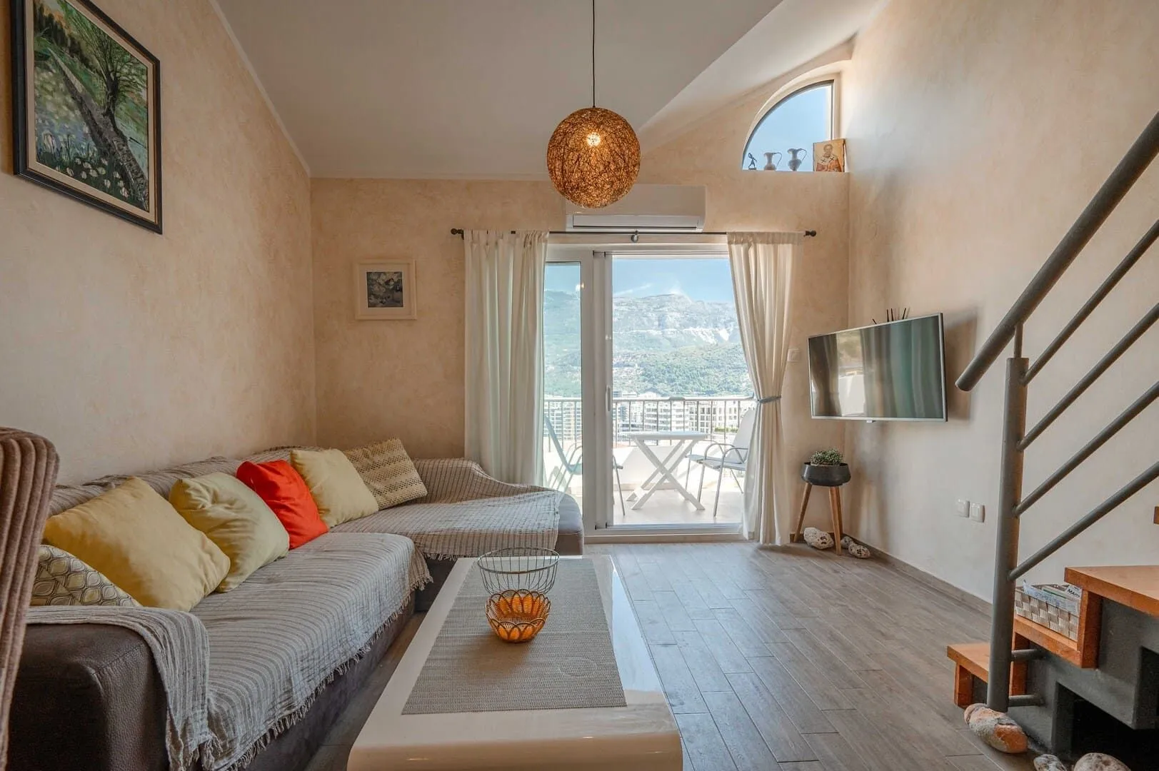 Sale, two bedroom apartment, 73m², Gospoština, Budva