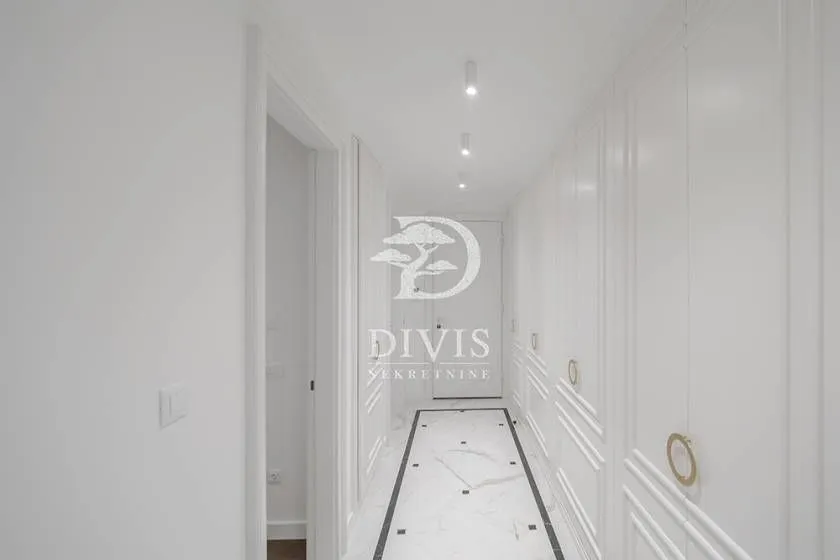 Prodaja, trosoban stan, 115m², Vračar Sve Podlokacije, Beograd