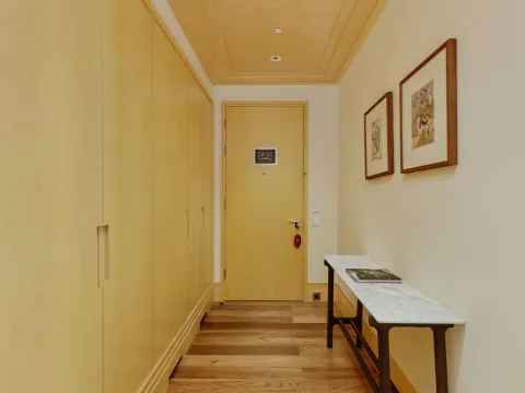 Sale, one bedroom apartment, 69m², Porto Montenegro, Tivat - image 11