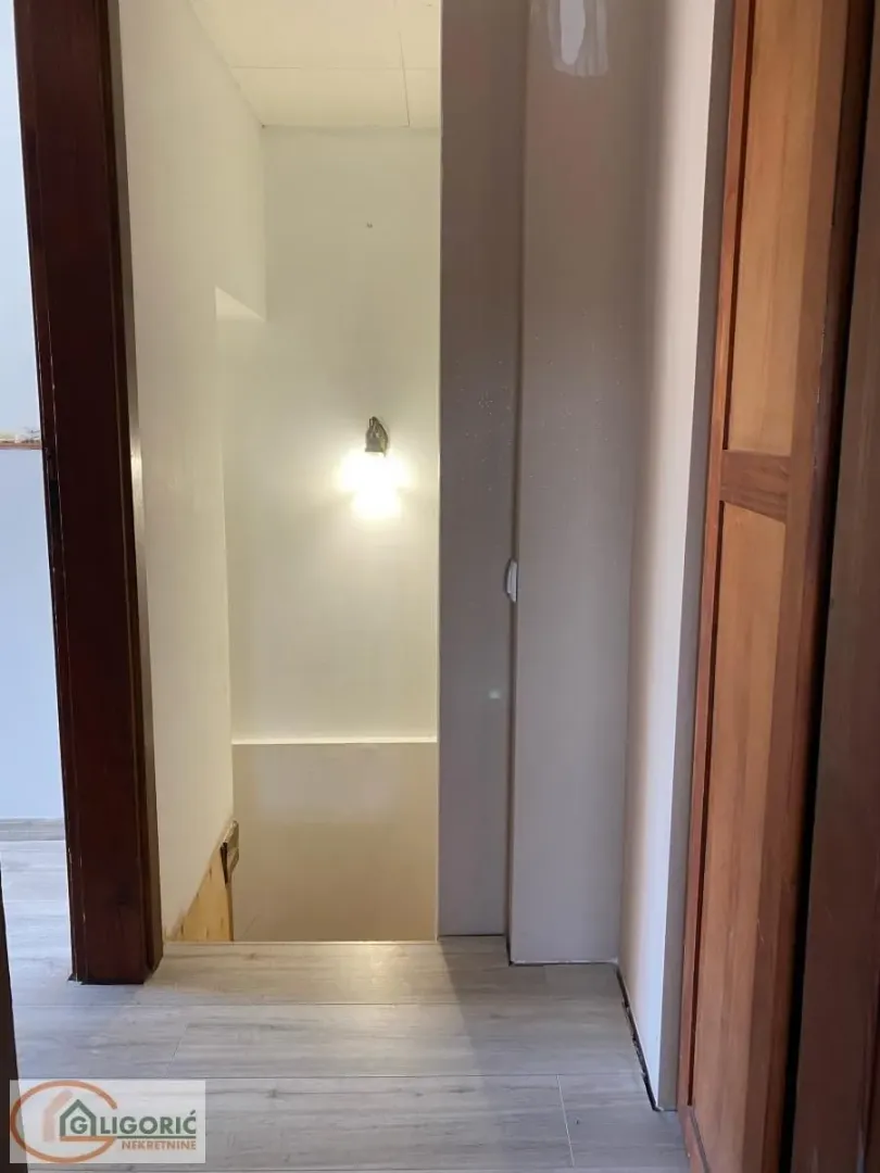 Sale, two bedroom apartment, 108m², Crveni Krst, Beograd