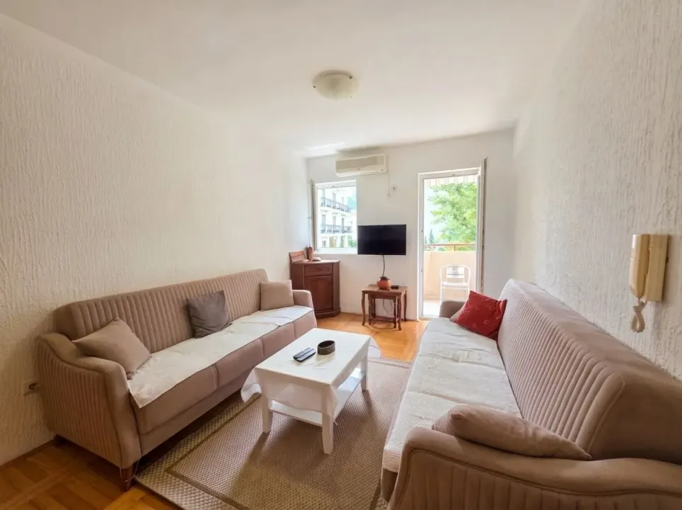 Prodaja, jednosoban stan, 42m², Budva, Crna Gora