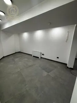 Rent, office space, 550m², Medijana, Niš - image 13