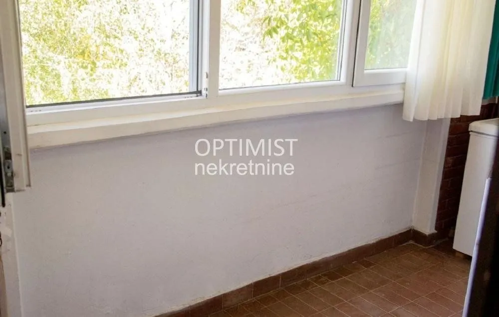 Prodaja, dvosoban stan, 57m², Petlovo Brdo, Beograd