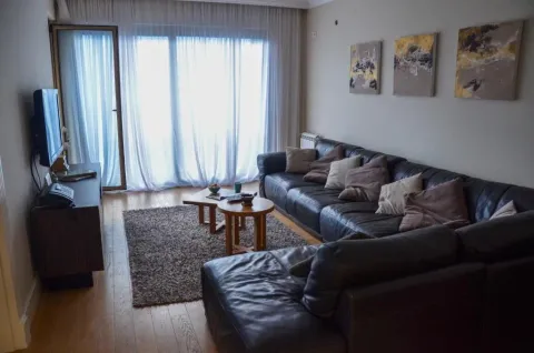 Izdavanje, kuća, 176m², Marići, Tivat - image 1