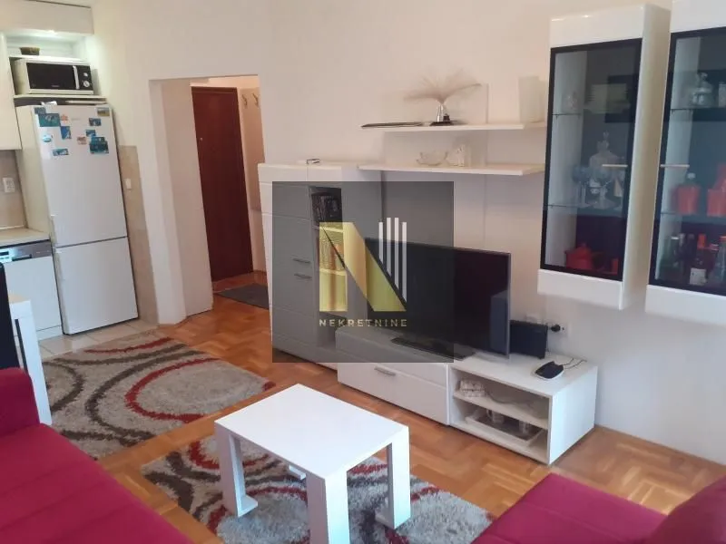 Izdavanje, jednosoban stan, 38m², Nova Detelinara, Novi Sad Sve Podlokacije