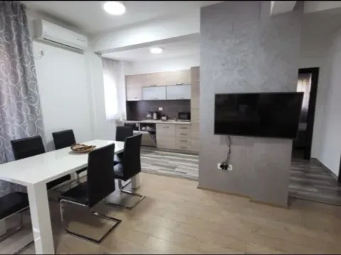 Daily-rent, two bedroom apartment, 70m², Bečići, Budva - image 2