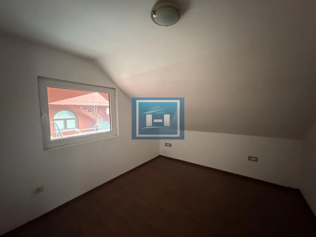 Sale, house, 350m², Centar, Jagodina
