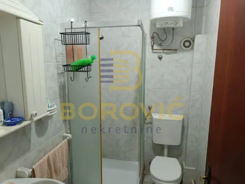 Sale, house, 220m², Sremčica, Beograd - image 11