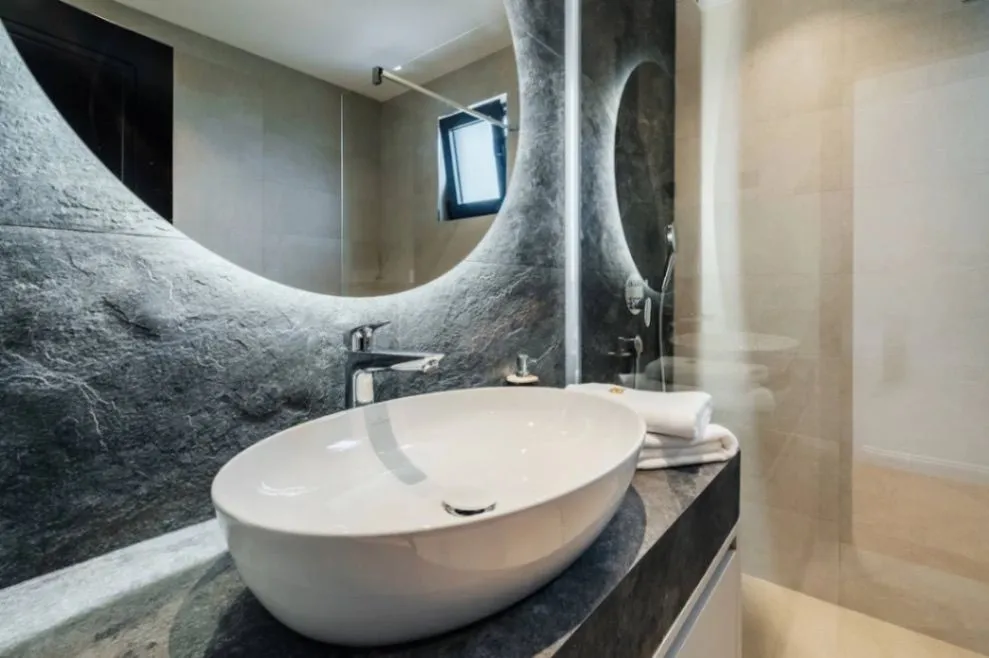 Sale, house, 318m², Blizikuće, Budva