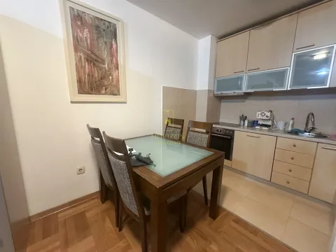 Prodaja, jednosoban stan, 44m², Stari Aerodrom, Podgorica - image 2