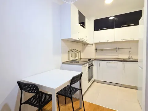 Prodaja, jednosoban stan, 43m², Stari Aerodrom, Podgorica - image 4