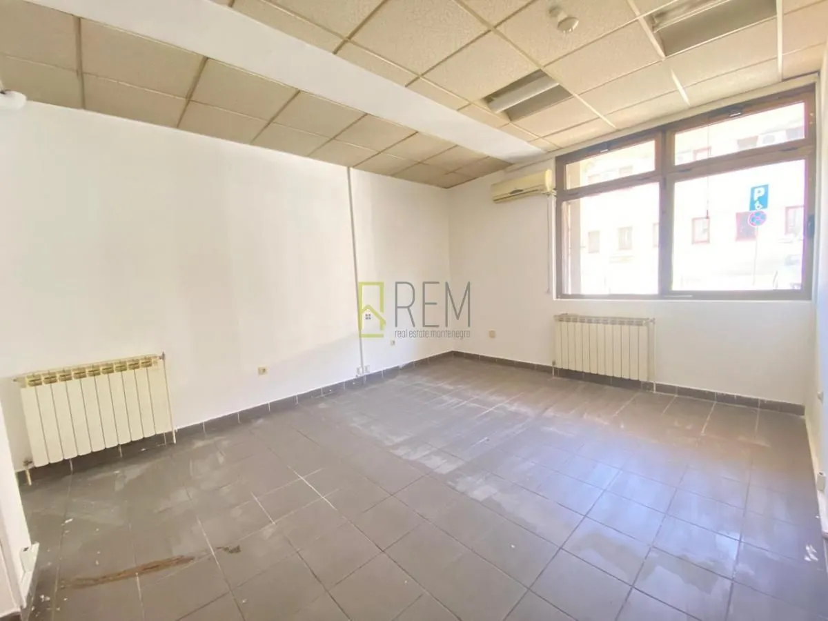 Sale, office space, 190m², Ljubović, Podgorica
