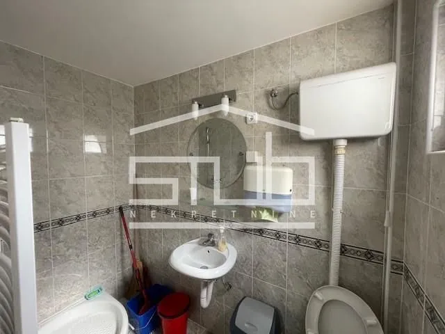 Rent, office space, 600m², Vrčin, Grocka