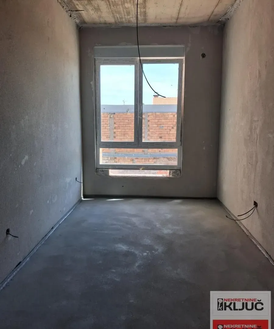 Prodaja, četvorosoban stan, 103m², Telep, Novi Sad Sve Podlokacije