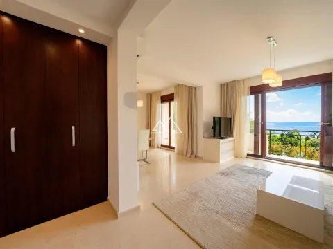 Sale, two bedroom apartment, 86m², Petrovac, Budva - image 13