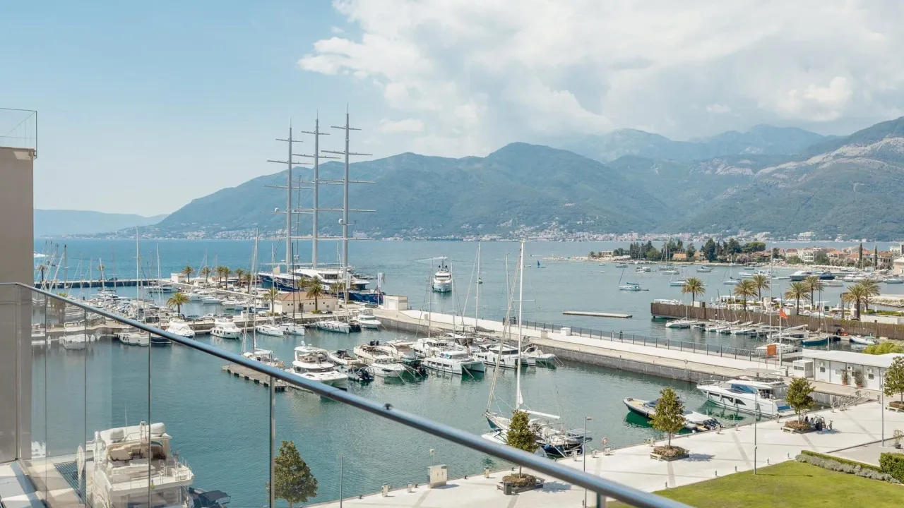 Sale, one bedroom apartment, 68m², Porto Montenegro, Tivat