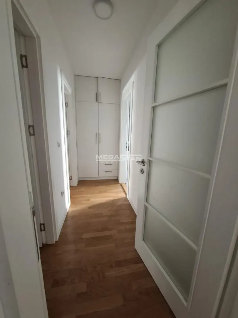 Sale, three bedroom apartment, 78m², Vračar Sve Podlokacije, Beograd