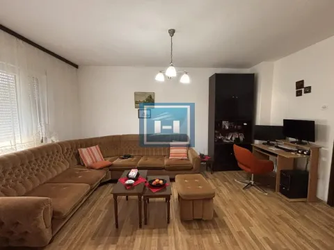 Kuća in Tavrića obori