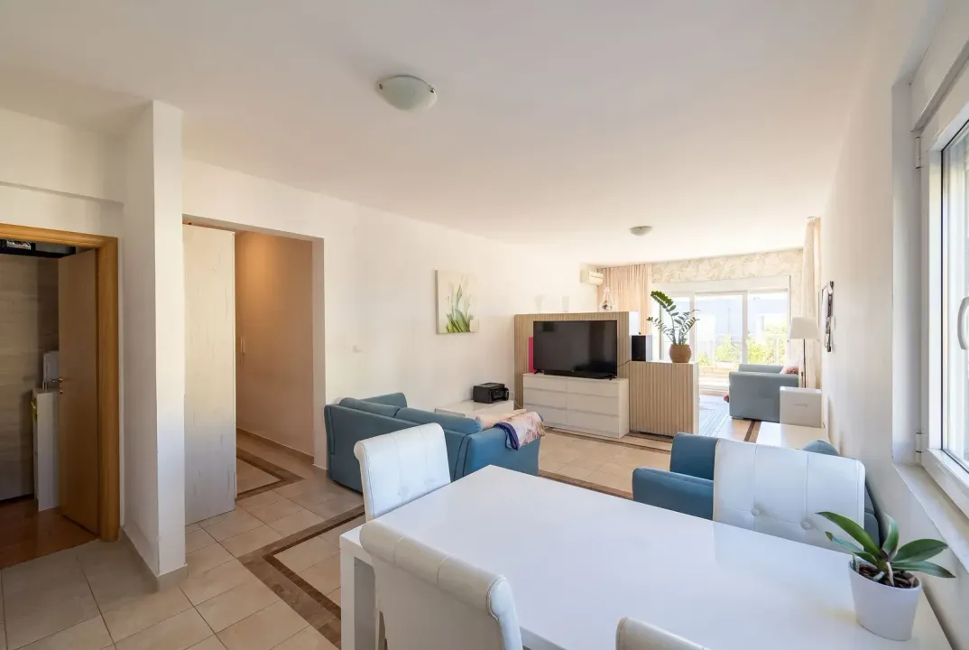 Prodaja, dvosoban stan, 89m², Budva, Crna Gora