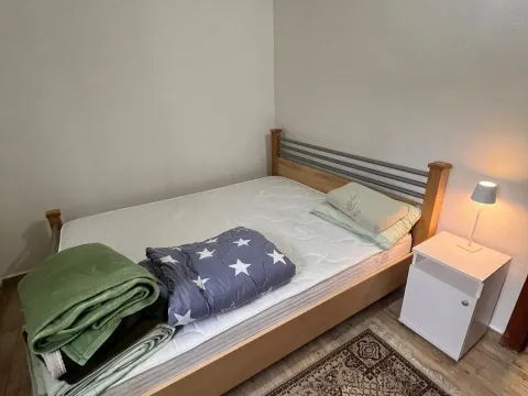 Rent, one bedroom apartment, 90m², Radanovići, Kotor - image 5