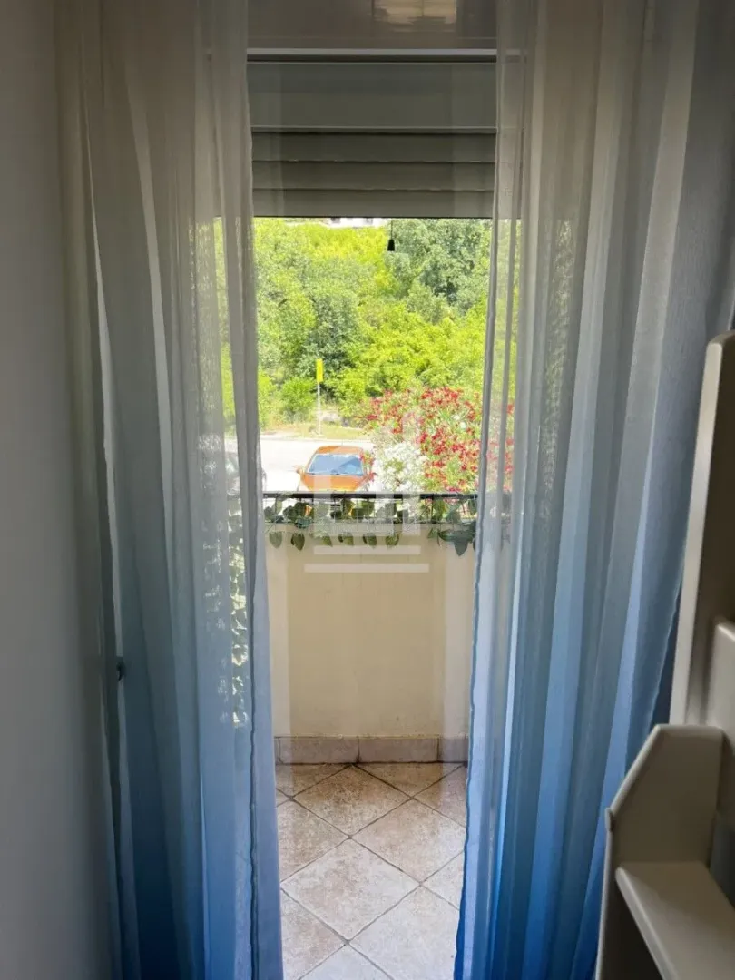 Prodaja, trosoban stan, 88m², Dobrota, Kotor