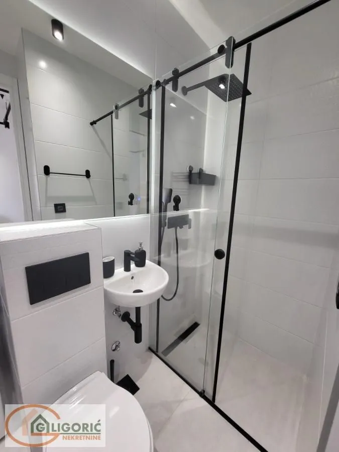 Sale, one bedroom apartment, 33m², Stari Grad, Beograd