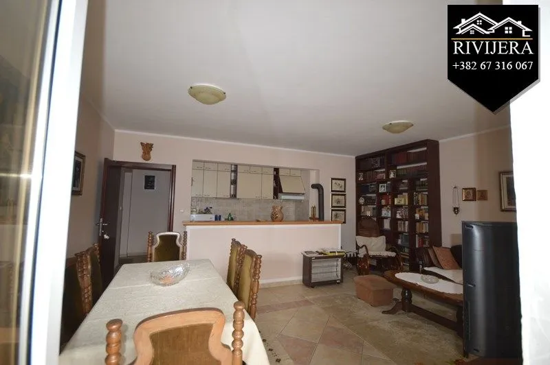 Prodaja, kuća, 330m², Igalo, Herceg Novi