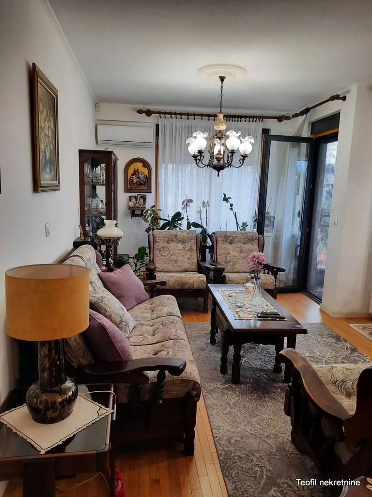 Prodaja, trosoban stan, 81m², Zemun Sve Podlokacije, Beograd
