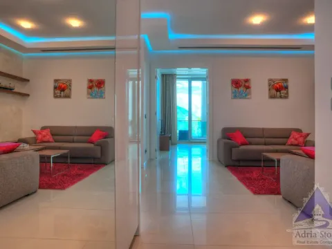 Prodaja, dvosoban stan, 95m², Centar, Budva - image 8