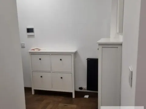 Izdavanje, trosoban stan, 55m², Šumice, Beograd - image 11