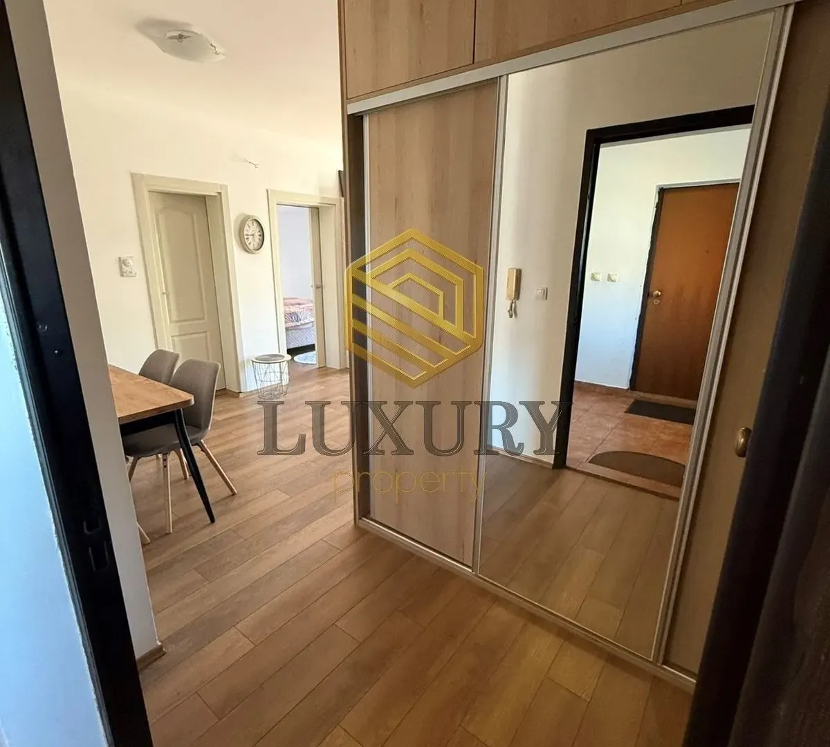 Prodaja, jednosoban stan, 44m², Momišići, Podgorica