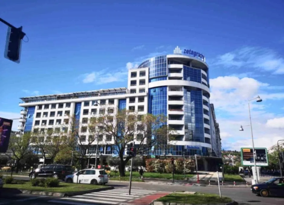 Izdavanje, trosoban stan, 110m², Preko Morače, Podgorica