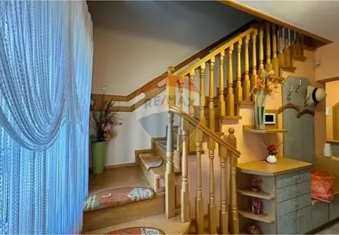 Sale, house, 1874m², Centar, Bar - image 8