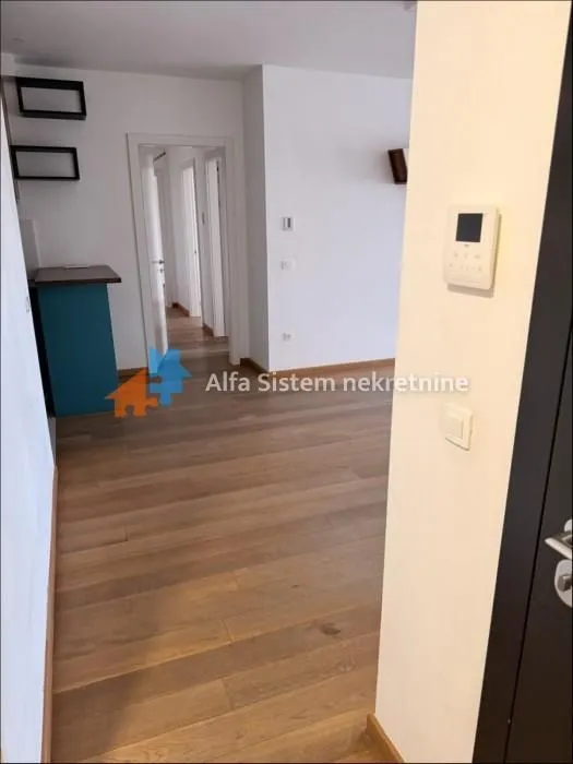 Rent, four bedroom apartment, 106m², Novi Beograd Blok 65, Novi Beograd Sve Podlokacije